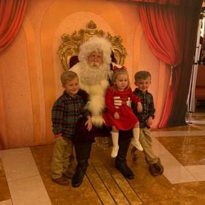 Meet your Posher, Myra